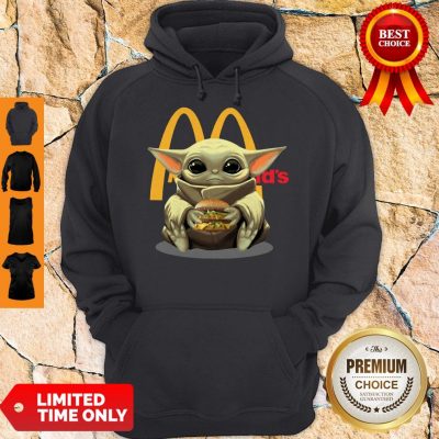 Funny Nice Baby Yoda Hug Hamburguesa McDonald’s Hoodie
