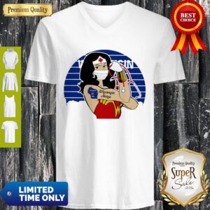 Funny Vintage Wonder Woman Tattoos Wisconsin Nurse Covid-19 V-Neck
