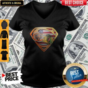 Nice Superman Chicago Bears Vs Washington Redskins American Flag Independence Day V-Neck