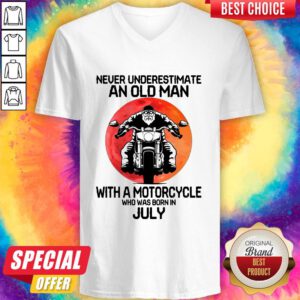 Pro Never Underestimate An Old Man With A Motorcycle Who Was Born In July Moon V-neck