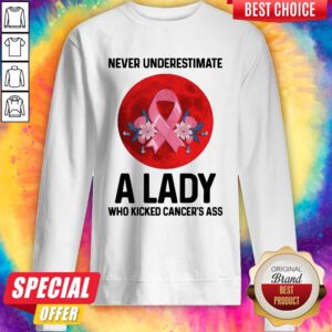 Lovely Never Underestimate A Lady Who Kicked Cancers Ass Moon Sweatshirt