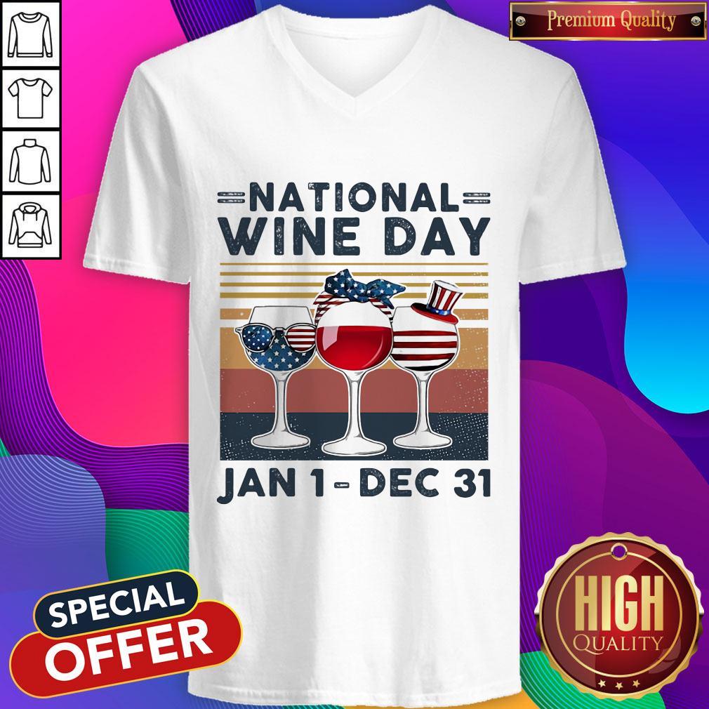 Sweet Vintage Retro National Wine Day Jan 1 Dec 31 V-neck Sweet Vintage Retro National Wine Day Jan 1 Dec 31 V-neck