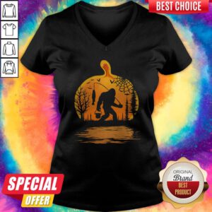 Beautiful Bigfoot Fishing Pumpkin Halloween V-neck