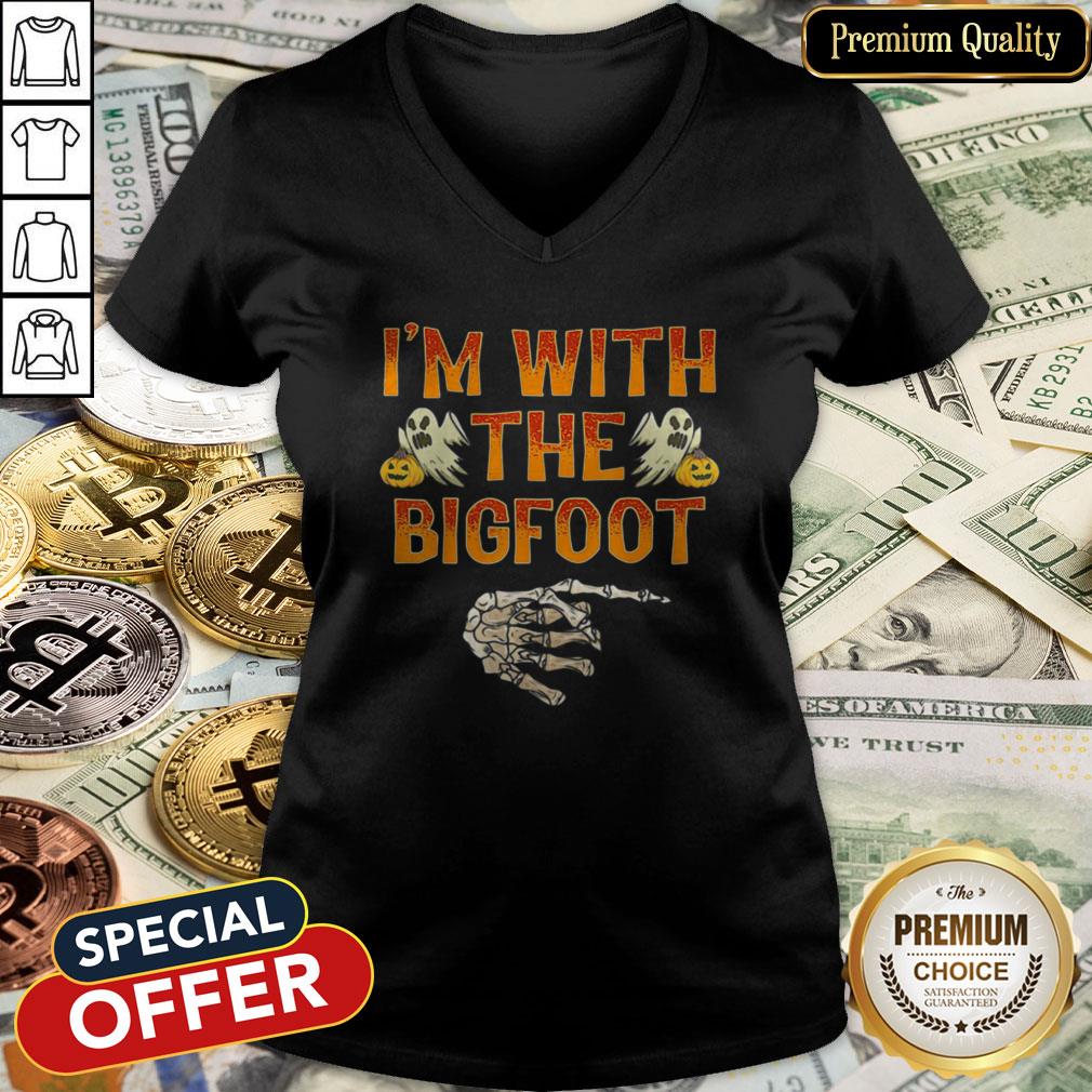 Halloween I'm With The Bigfoot V-neck