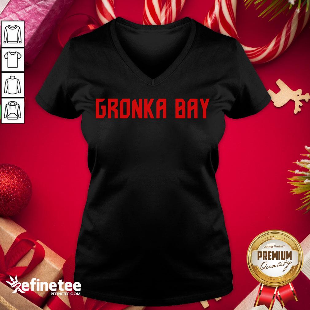 Premium Rob Gronkowski Gronka Bay Tampa Bay Football Fan V-neck - Design By Refinetee.com Premium Rob Gronkowski Gronka Bay Tampa Bay Football Fan V-neck - Design By Refinetee.com