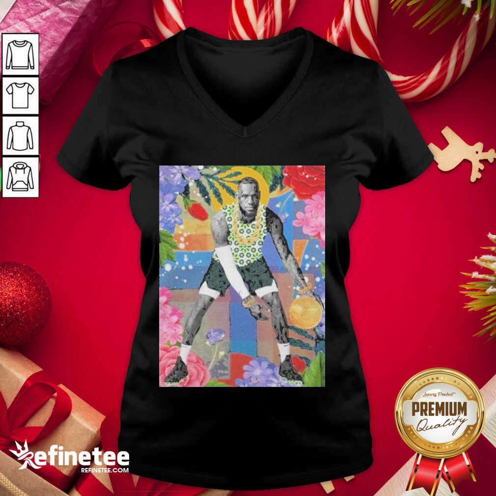 Cute Lebron James Playing Basketball V-neck - Design By Refinetee.com Lebron James Playing Basketball V-neck - Design By Refinetee.com
