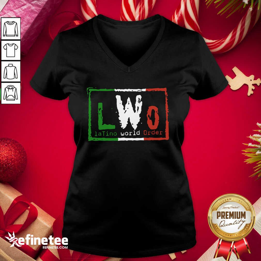 Fantastic Eddie Guerrero LWO Lation World Order V-neck - Design By Refinetee.com Eddie Guerrero LWO Lation World Order V-neck - Design By Refinetee.com