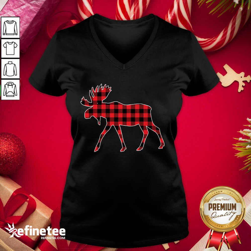 Nice Plaid Reindeer Merry Christmas V-neck - Design By Refinetee.com Plaid Reindeer Merry Christmas V-neck - Design By Refinetee.com
