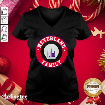 Premium Gidle Neverland Family Logo Emblem V-neck - Design By Refinetee.com