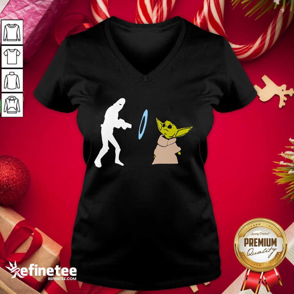 So Beautiful Star Wars Mandalorian Baby Yoda Grogu Stunned V-neck - Design By Refinetee.com Star Wars Mandalorian Baby Yoda Grogu Stunned V-neck - Design By Refinetee.com
