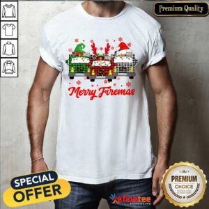 Top Plaid Vehicle Merry Christmas Shirt - Design By Refinetee.com