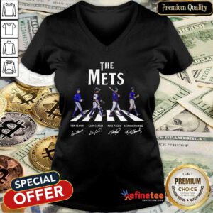 Beautiful The Mets Players Abbey Road 2021 Signatures V-neck