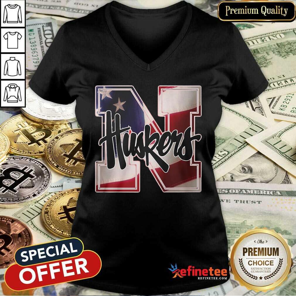 Excellent Nebraska Cornhuskers American Flag V-neck - Design By Refinetee.com Nebraska Cornhuskers American Flag V-neck - Design By Refinetee.com