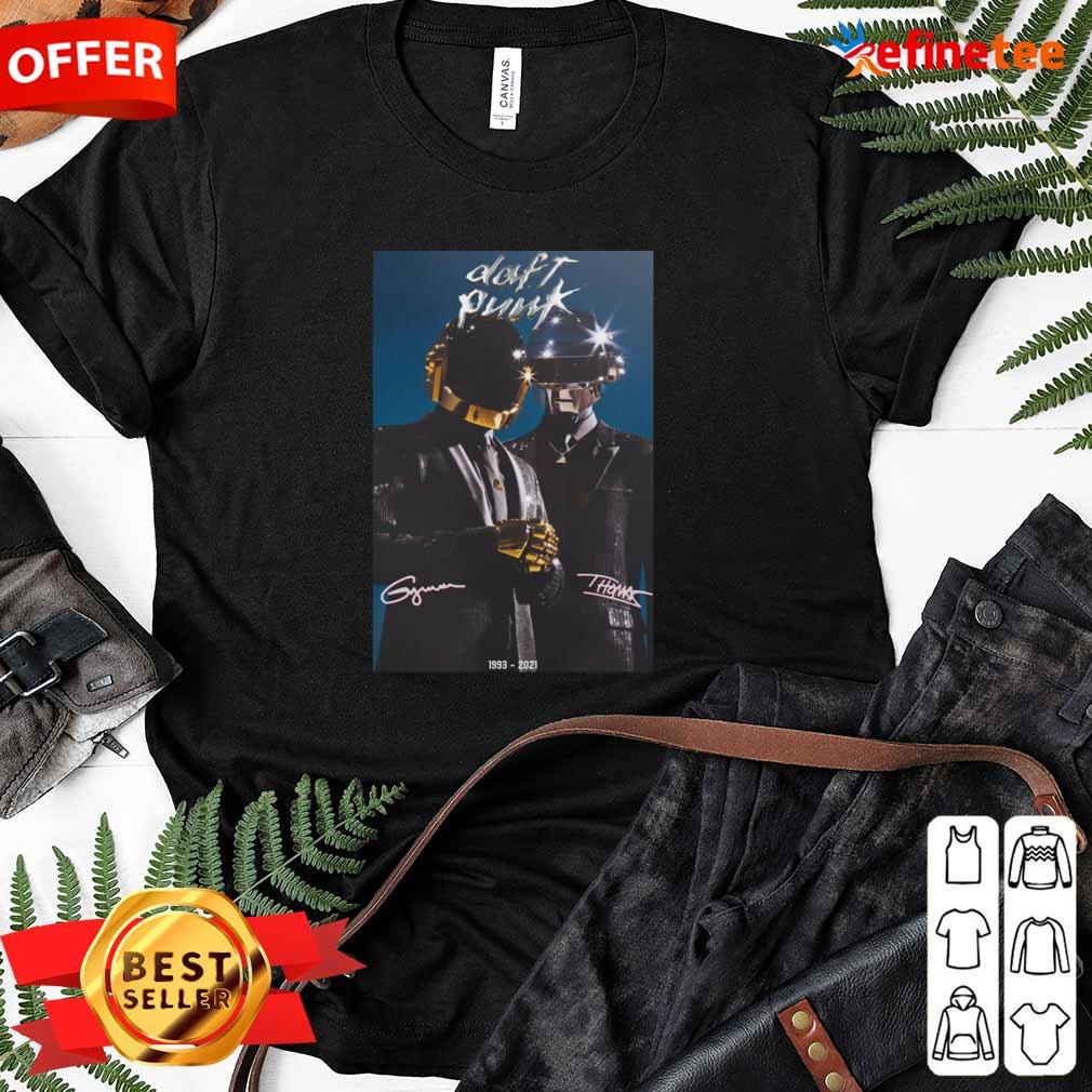Hot Daft Punk Thomas Bangalter And Guy Manuel De Homem-Christo 1933 2021 Signatures Ladies-tee Daft Punk Thomas Bangalter And Guy Manuel De Homem-Christo 1933 2021 Signatures Ladies-tee