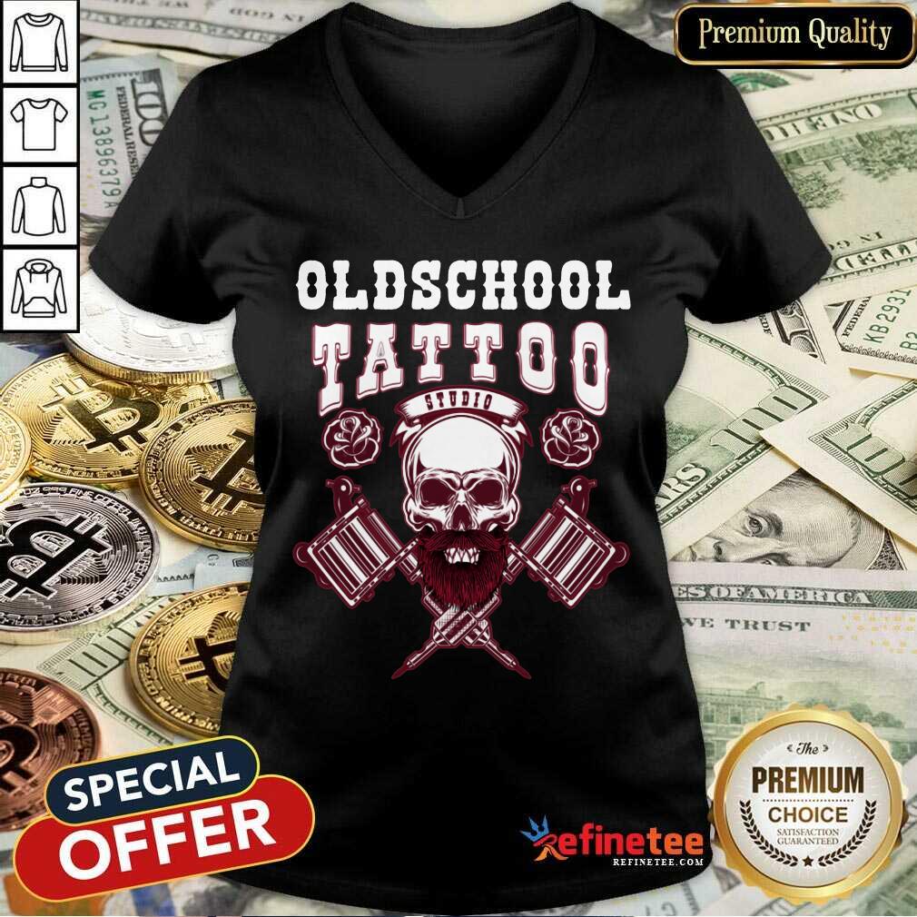 Good Old School Tattoo Studio Skull V-neck Good Old School Tattoo Studio Skull V-neck