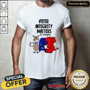 Good Socialdudtees Voter Integrity Matters To Everyone Shirt