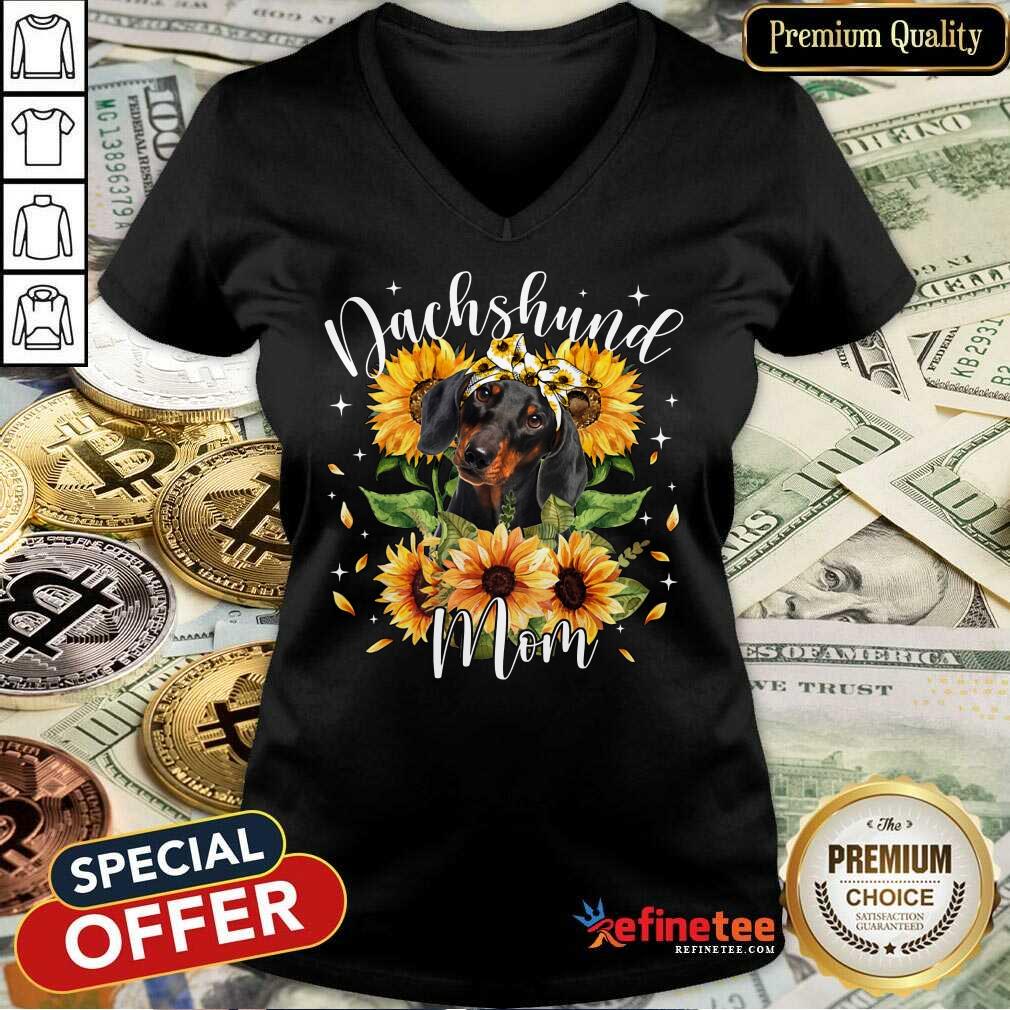 Premium Dachshund Mom Sun Flower V-neck Premium Dachshund Mom Sun Flower V-neck