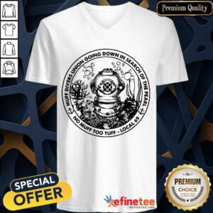 Muff Divers Union V-neck