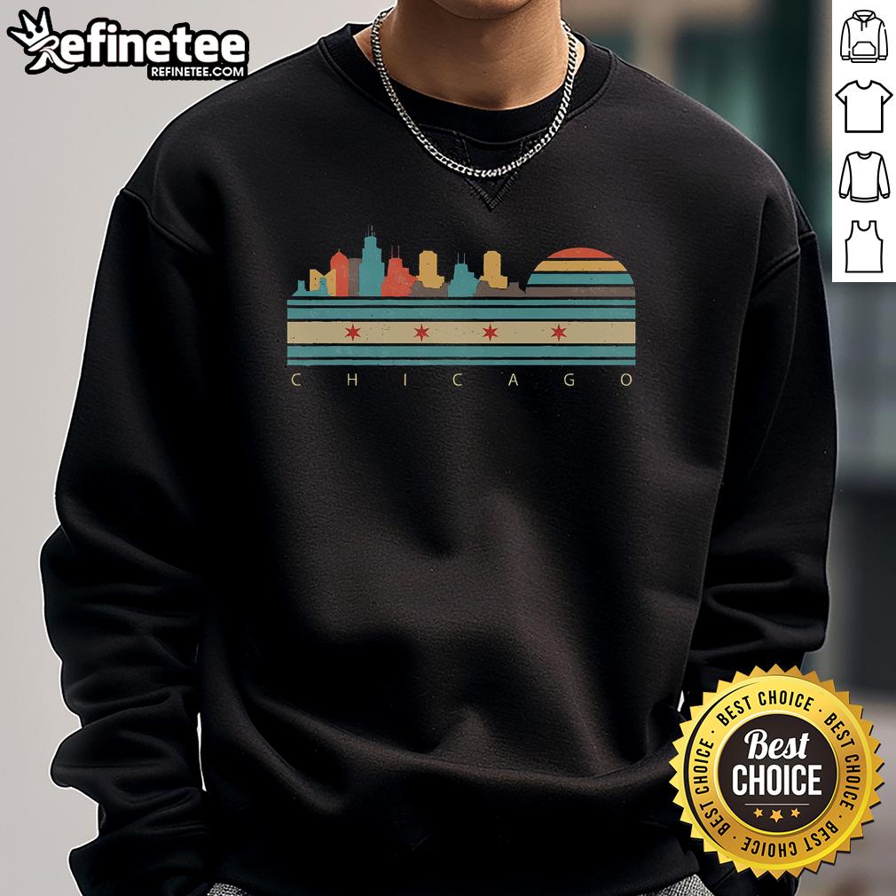 Vintage Chicago skyline sweatshirt featuring the iconic Chicago flag design, perfect for city lovers and retro fashion.