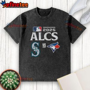 Official Toronto Blue Jays vs Seattle Mariners 2025 ALCS baseball matchup washed t-shirt design featuring team logos.