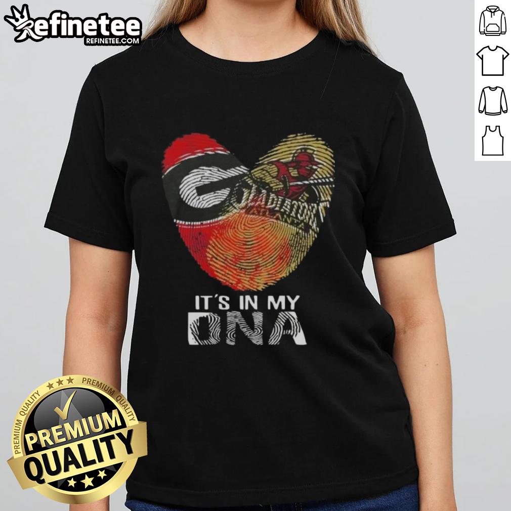 Official-Georgia-City-Sports-Bulldogs-X-Atlanta-Gladiator-Its-In-My-DNA-Fingerprint-Heart-Ladies-Tee