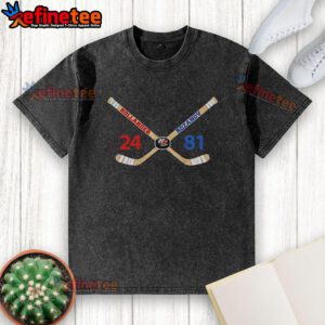 Top Ilya Rozanov and Shane Hollander heated rivalry inspired hockey love line washed t-shirt design.