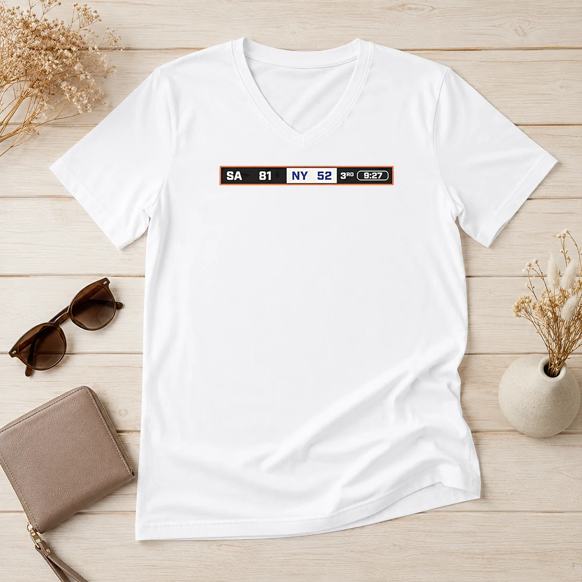 Hot Scoreboard San Antonio Spurs 81 V-Neck Shirt Hot Scoreboard San Antonio Spurs 81 V-Neck Shirt